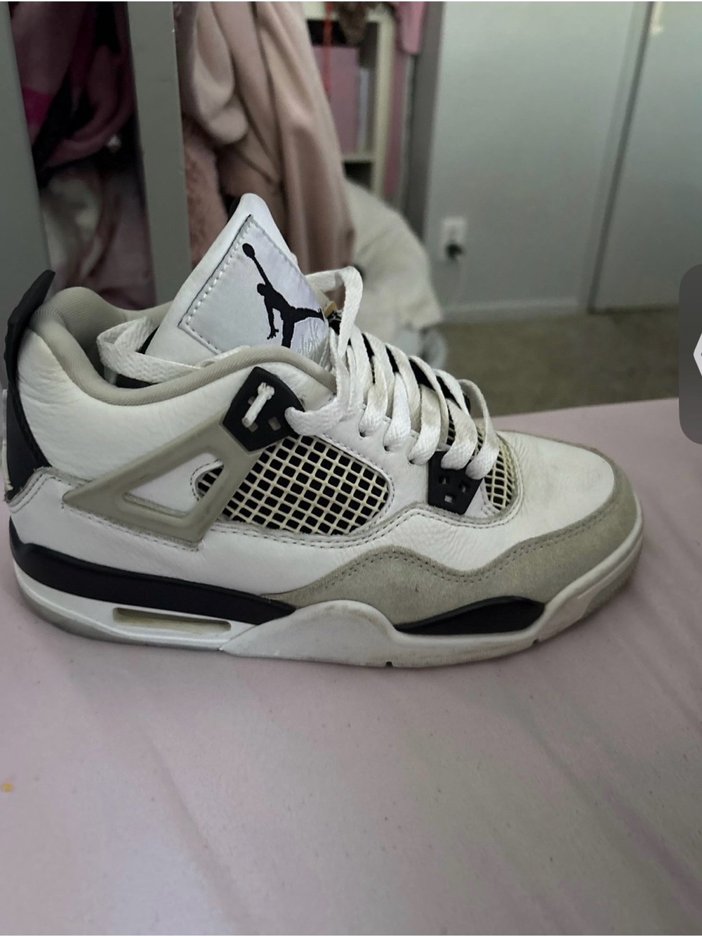 Jordan Men’s White, Gray & Black Retro Basketball Sneakers